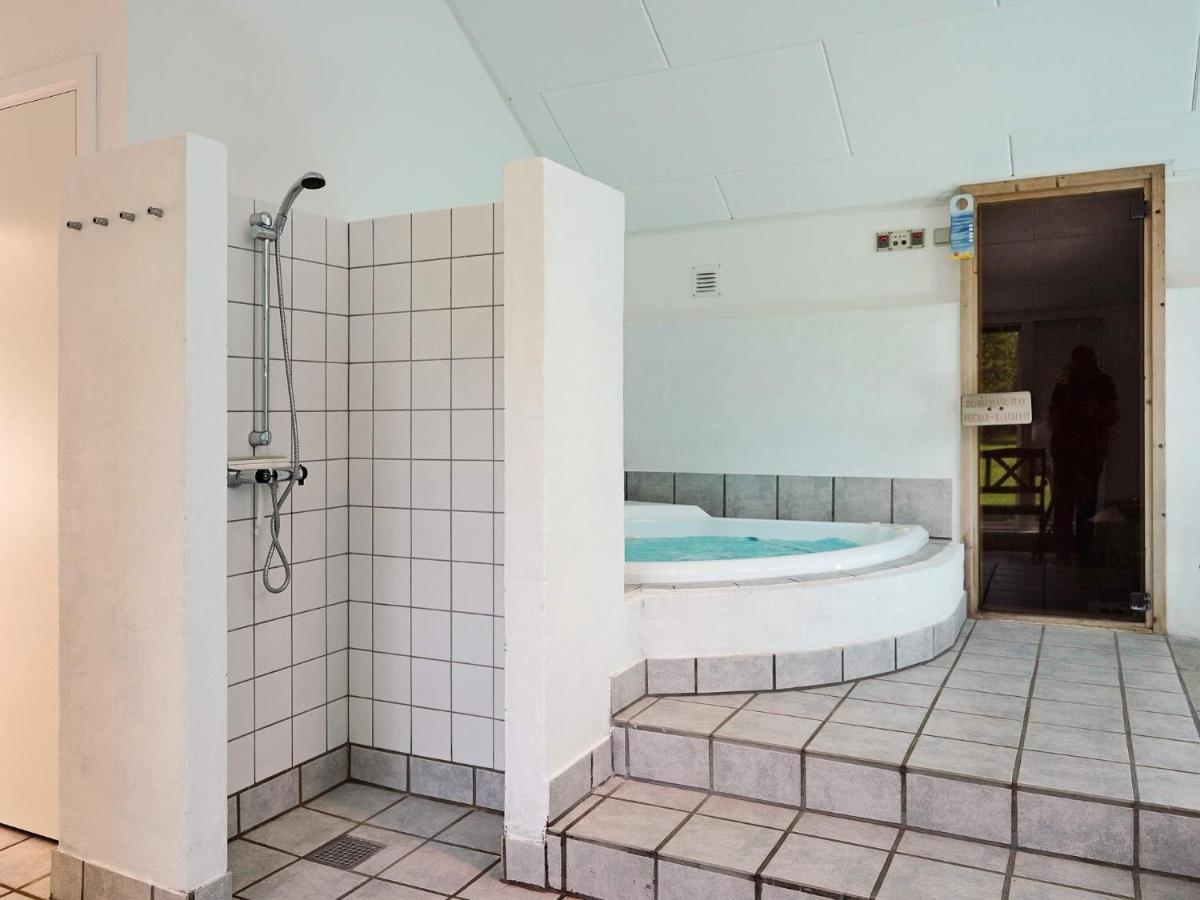 12 Person Holiday Home In Aakirkeby Vester Somarken Bagian luar foto