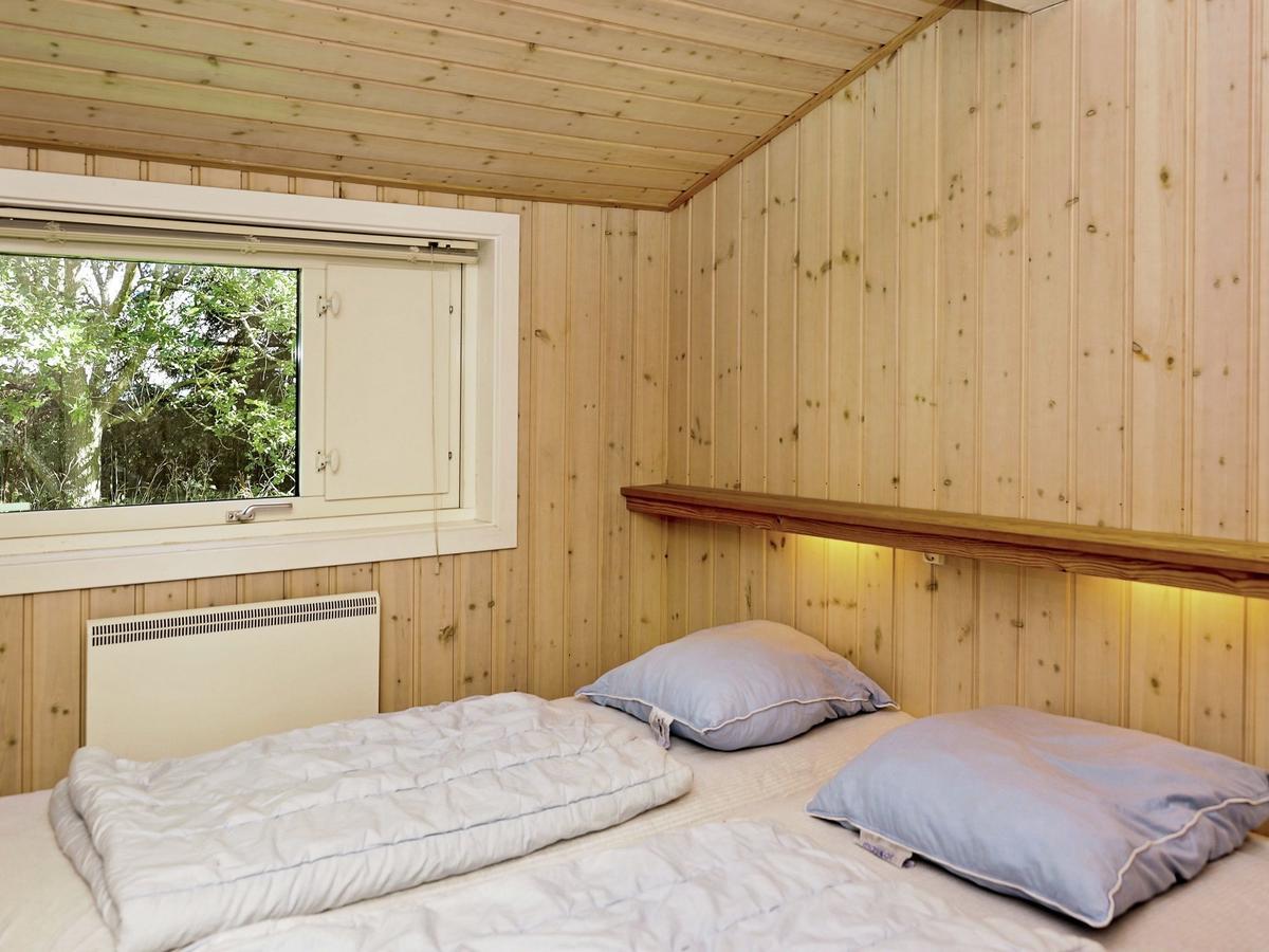12 Person Holiday Home In Aakirkeby Vester Somarken Bagian luar foto